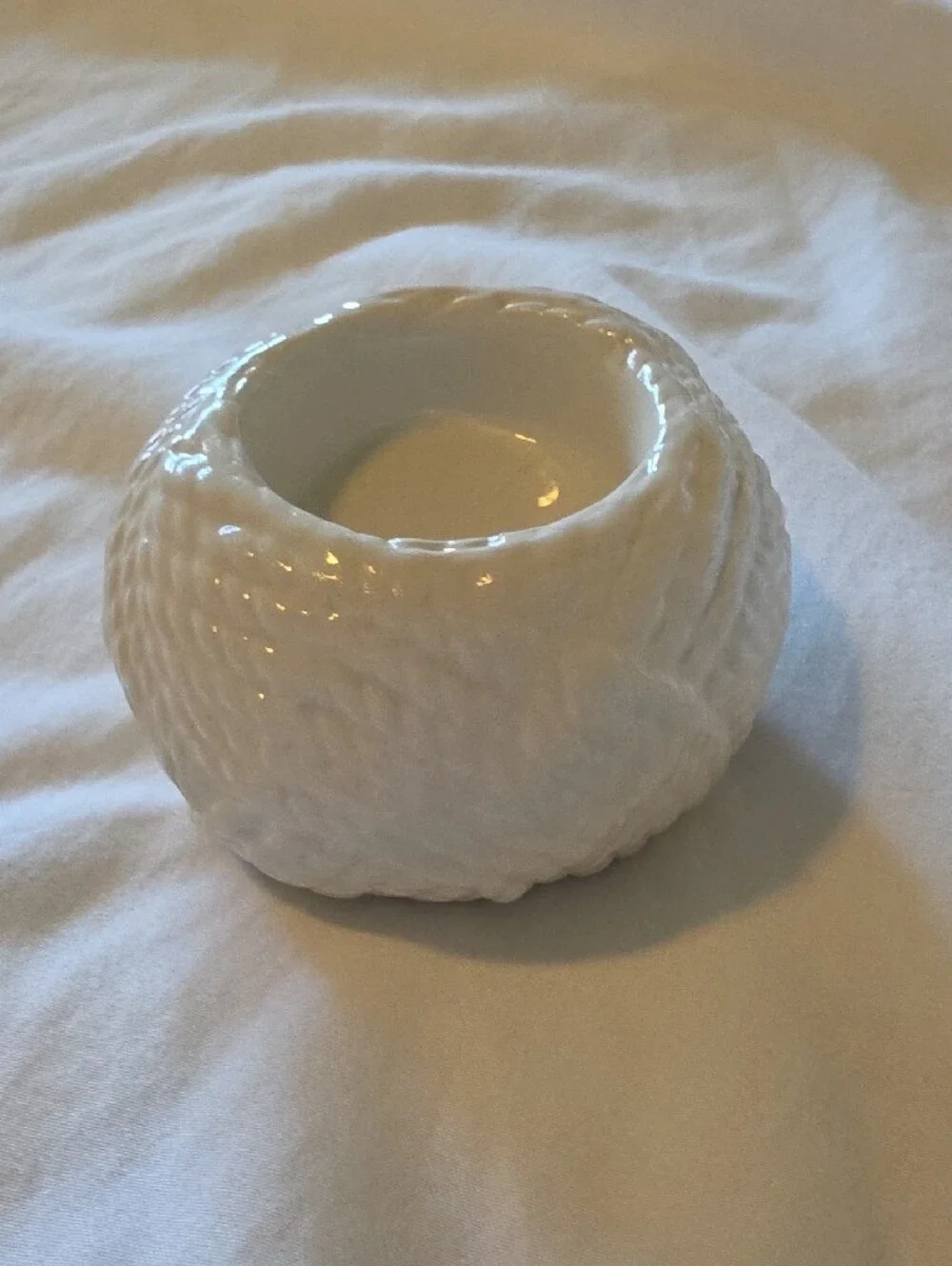 N/A textured white